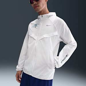 Nike Stride Men's UV Repel Running Jacket. Nike SG
